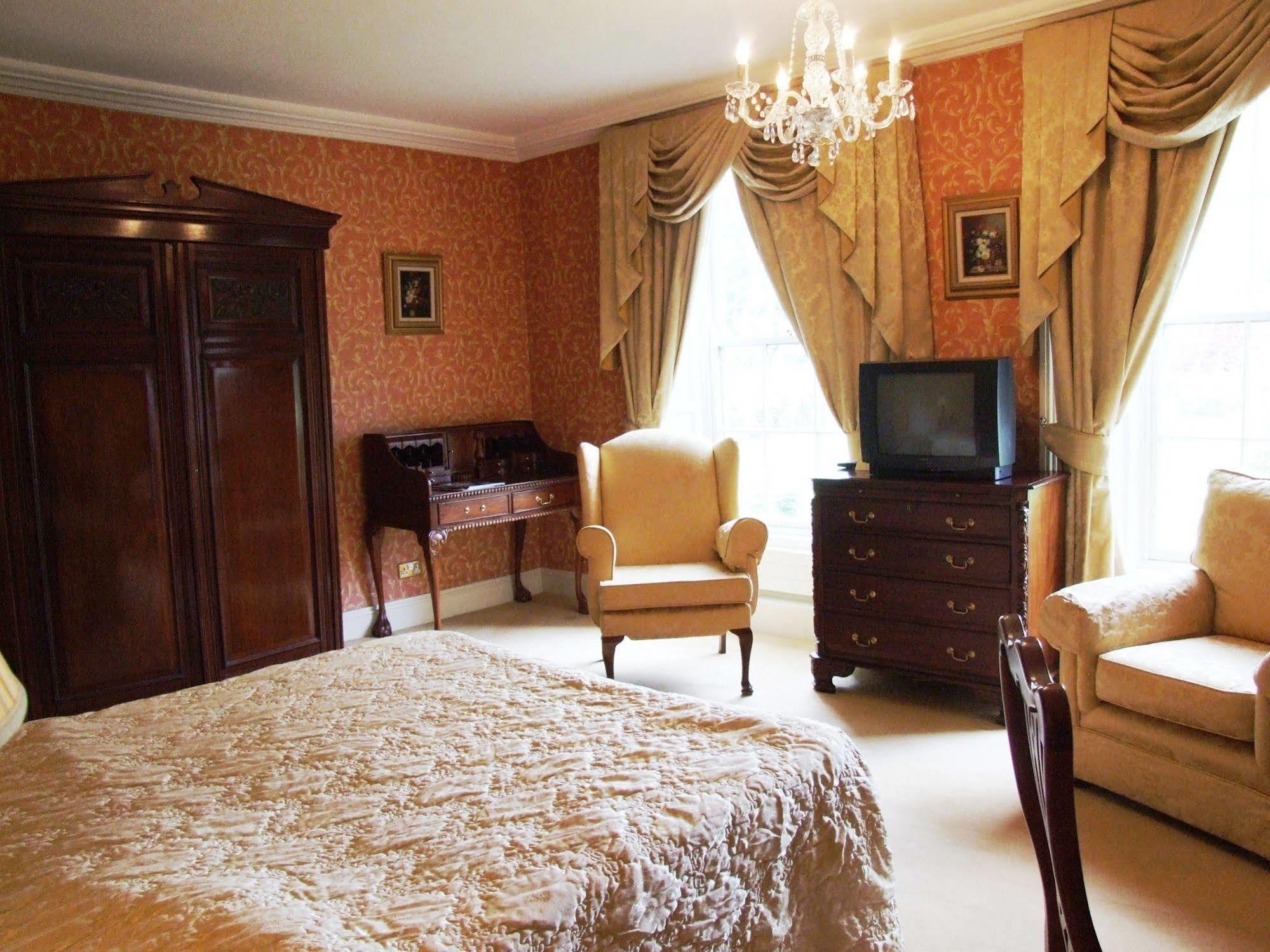 Готель Barberstown Castle Straffan Екстер'єр фото